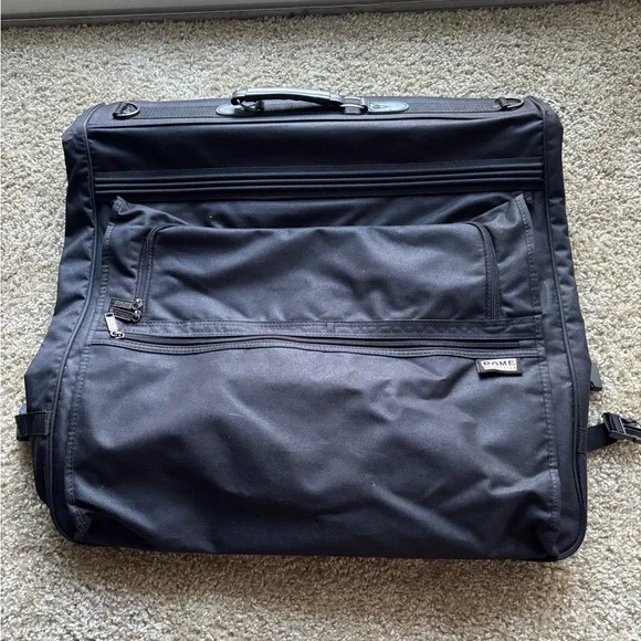 Rome Collection Black Suit Garment Travel Bag with Compartments - Picture 1 of 6
